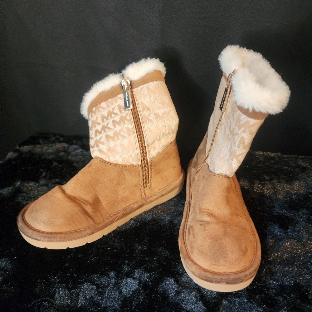 MK Girls Size 11 Tan Boots with Fur ** See description**